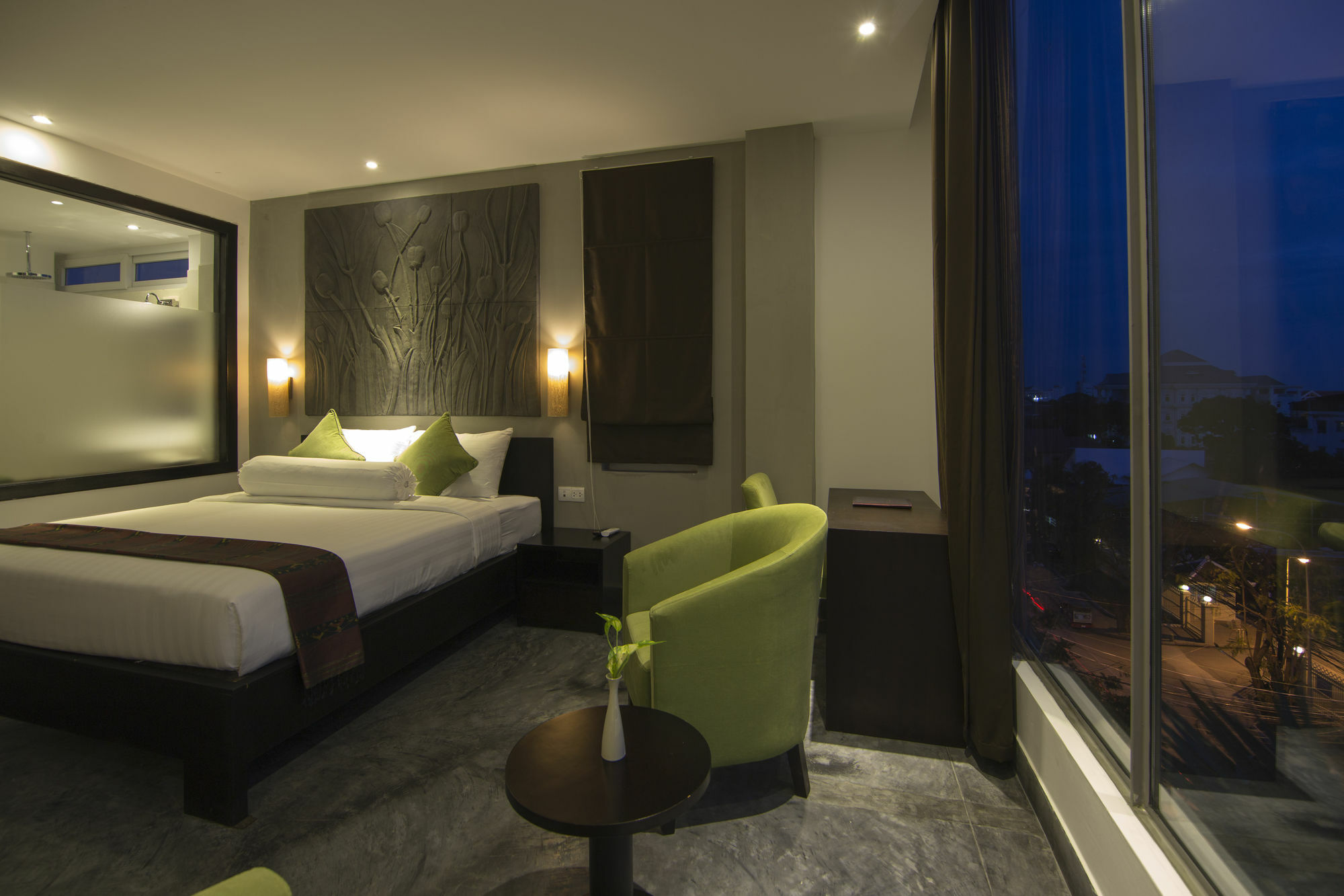 The Palm Boutique Hotel & Residence Phnom Penh Exterior foto