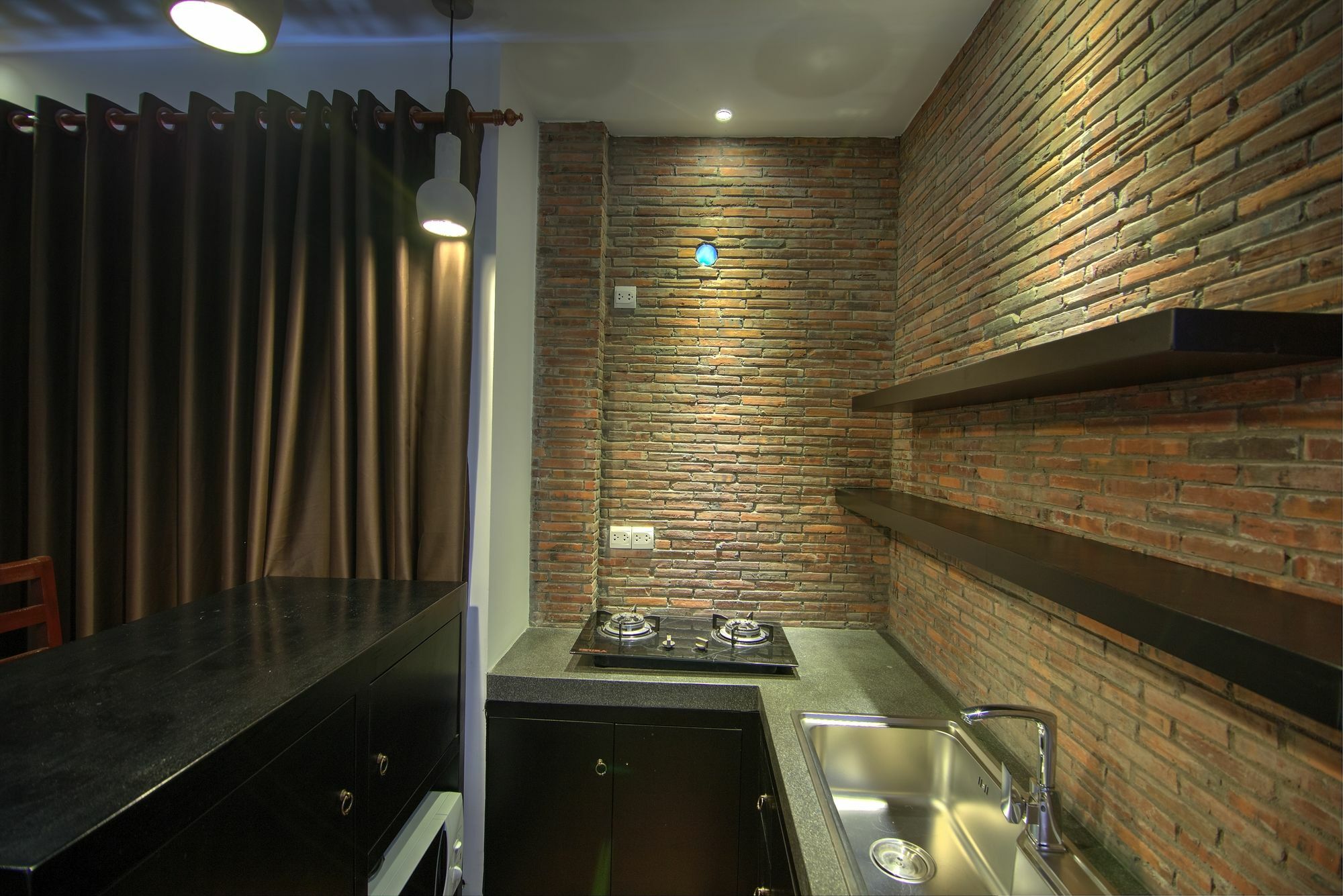 The Palm Boutique Hotel & Residence Phnom Penh Exterior foto