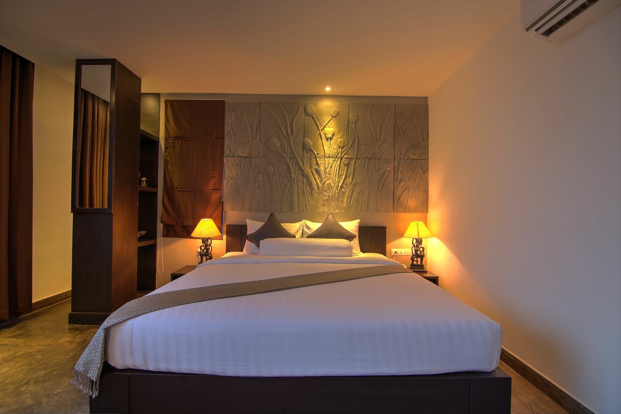 The Palm Boutique Hotel & Residence Phnom Penh Exterior foto
