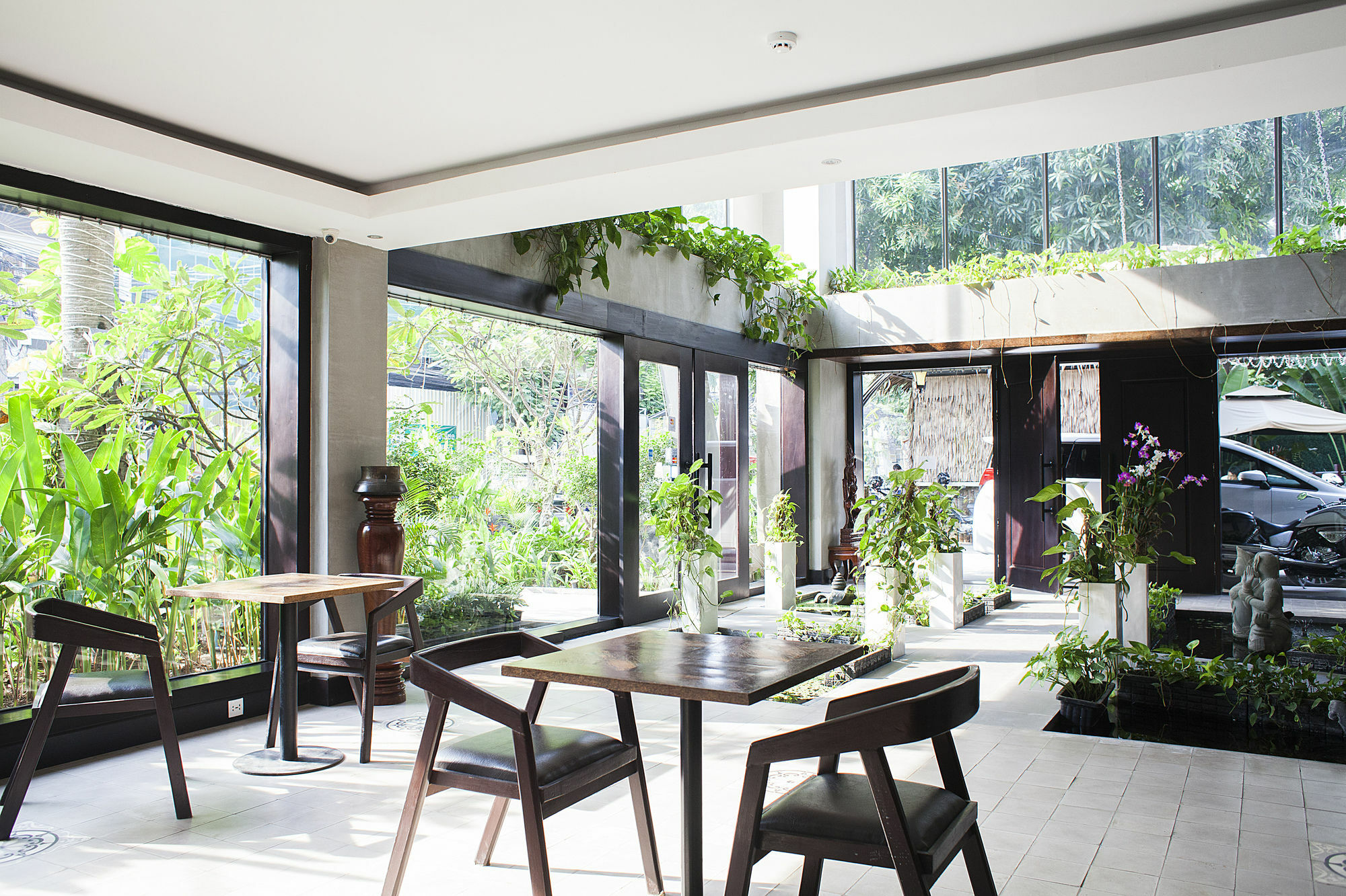 The Palm Boutique Hotel & Residence Phnom Penh Exterior foto