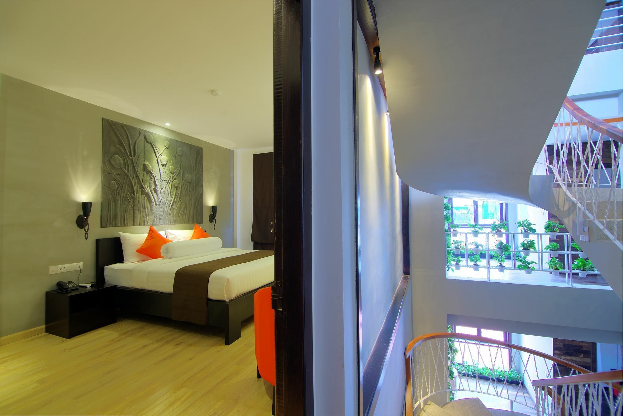 The Palm Boutique Hotel & Residence Phnom Penh Exterior foto